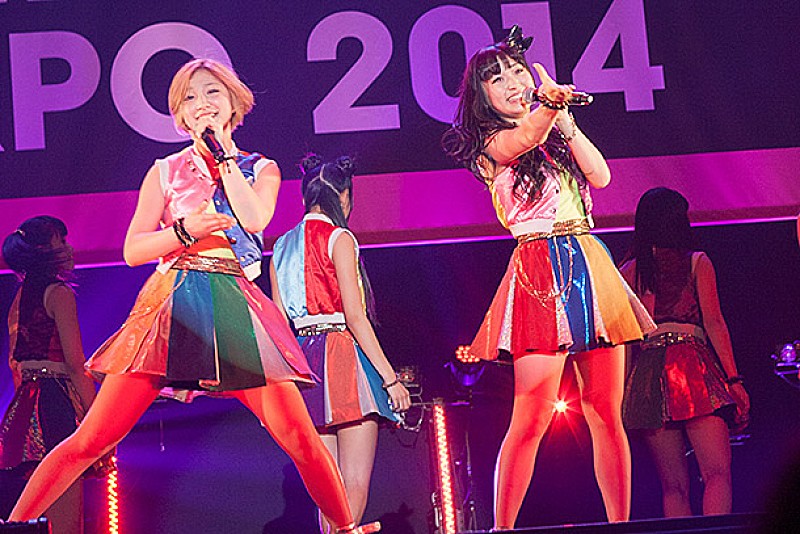 「鈴木姉妹(左:妹 真梨耶、右:姉 友梨耶)」2枚目/19