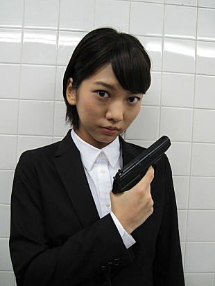 「あきちゃが主演ドラマでロングヘアーをばっさりカット」