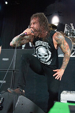 「妻の殺害企て禁固刑6年……グラミー賞ノミネート歴のあるメタル・シンガーに」