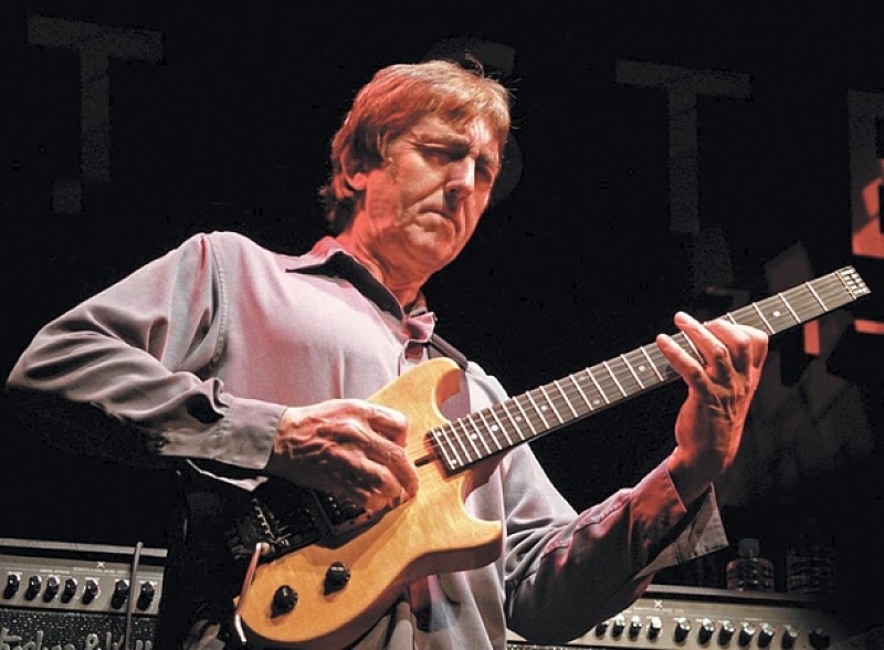 アラン・ホールズワースの引退公演が開催決定