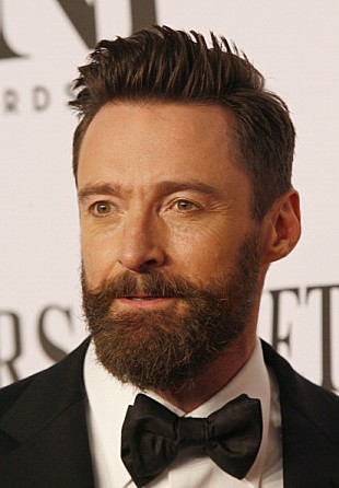 「ヒュー・ジャックマンの司会もむなしく……【トニー賞】視聴率下がる」