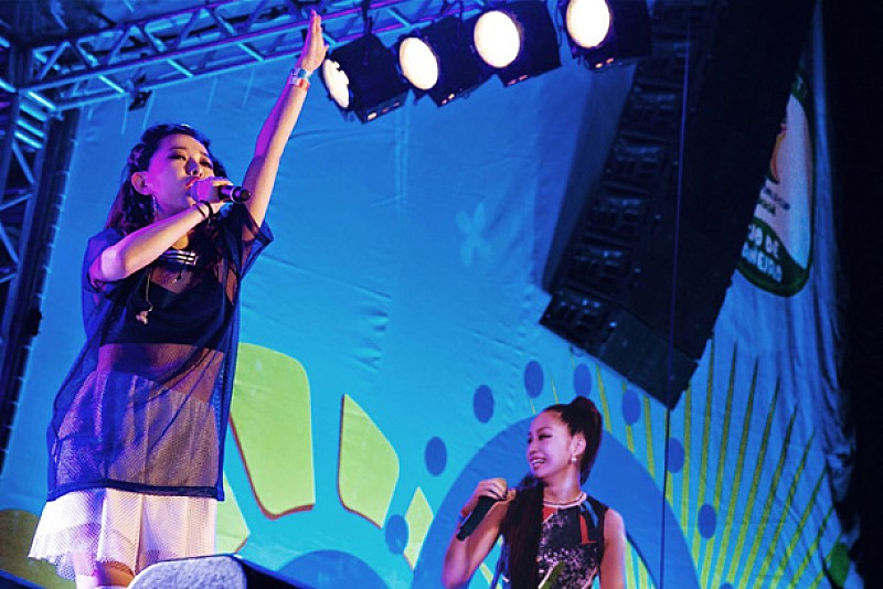 「中島美嘉×加藤ミリヤ W杯に沸くブラジルで【FIFA Fan Fest】に出演「サイコーです！」」1枚目/9