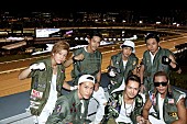「三代目JSBが大井競馬場でプレミアムライブを実施、メンバー全員の“シンクロランニングマン”」1枚目/5