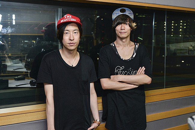 「［Alexandros］の川上洋平とストレイテナーのホリエアツシがFM802新番組で対話」1枚目/1