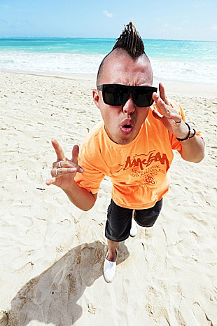 「ALEXXX 最新アルバム曲を10円で限定先行配信」