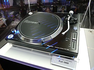 「アナログ再興の切り札が登場。パイオニアが30年ぶりにターンテーブルを発売」