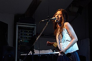 「沖縄が生んだ美人唄者“上間綾乃”感涙ライブ＆ファンクラブ開設」