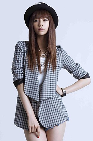 「西内まりや デビュー曲のMV公開 見どころは26変化とギター＆ドラムの堂々パフォーマンス」