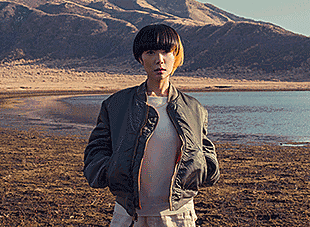 「今年デビュー10周年を迎えたSalyu、大盛況に応えて追加ツアーを開催」