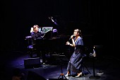 「小室哲哉 坂本美雨の歌声で名曲に新たな命宿す 坂本龍一への願いも」1枚目/5