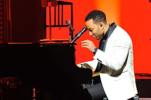 「10周年のジョン・レジェンド　3年半ぶりの来日公演で魅せた次の未来」