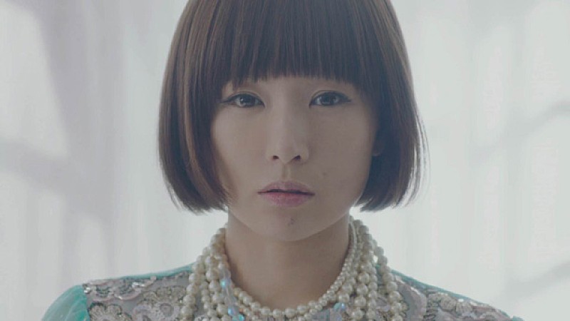 椎名林檎 新曲ビデオで ありきたりな女 を描き出す Daily News Billboard Japan