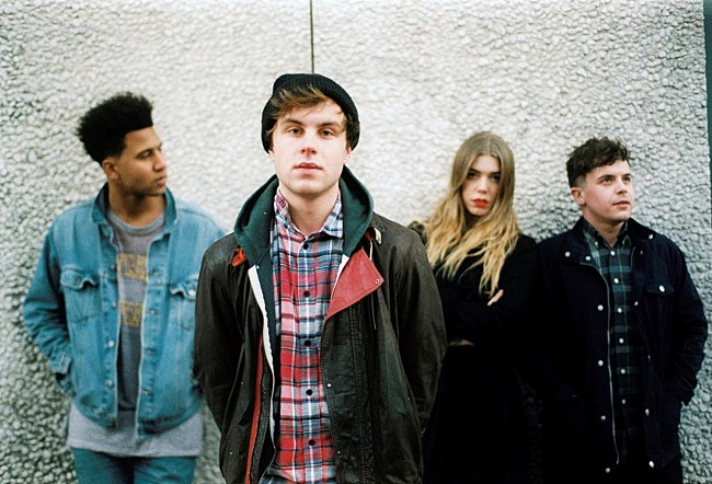 「英バーミンガム出身の新人バンド、スーパーフードを見逃すな！聴き逃すな！」1枚目/2