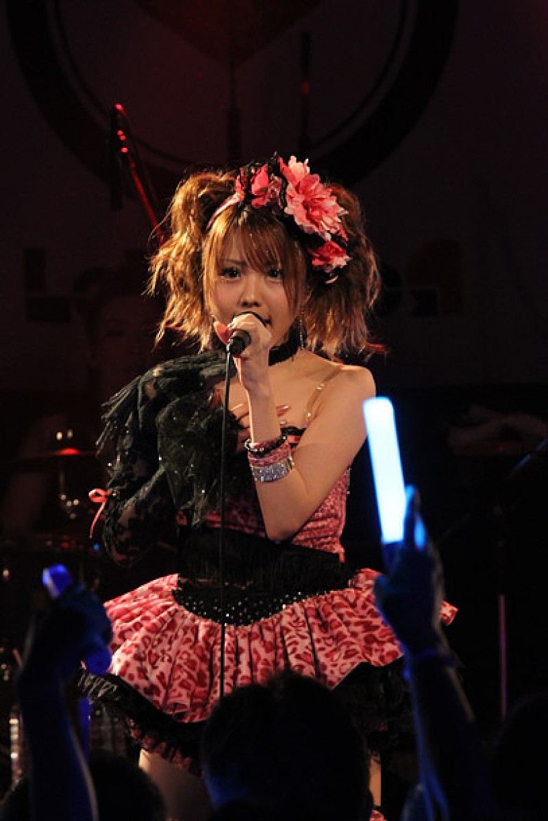モーニング娘。OG田中れいな擁する“LoVendoЯ”全国ツアーで筋少「再殺