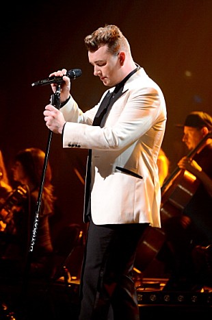 「サム・スミス、バスタブでラップする4歳時の映像を公開」