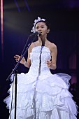 「倉木麻衣 15周年記念公演に見たポップスターの矜持“音楽で人は救える”」1枚目/5