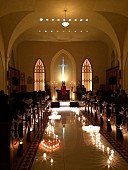 「AZU 聖夜に教会でSPECIAL LIVEを遂行「ALL I WANT FOR CHRISTMAS IS YOU」カバー熱唱」1枚目/5