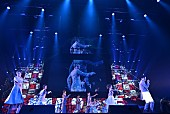 「AAA 2015年初ライブで1月から7か月連続シングルリリースを発表」1枚目/2