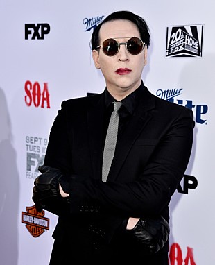 「マリリン・マンソン、セックスにおぼれた不気味な新曲を公開」