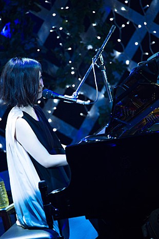 「大塚 愛 限界感じた音楽活動を愛で乗り越えた2014年～更なる変革の2015年へ」