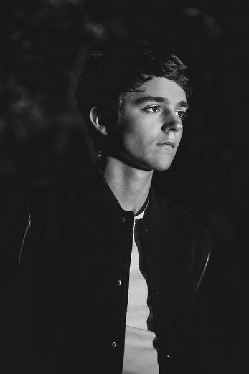 マデオン　ガガやコールドプレイも手がけたフランス新鋭クリエイターが遂にアルバム・デビュー