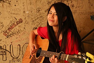 「ギタ女シーン注目の沖縄出身SSW Suzu 貫地谷主演『女くどき飯』EDテーマに決定」