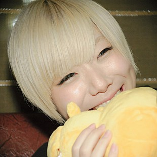 「コショージメグミ「見たいと思う世界の変化にあなた自身がなりなさい」自主制作本やMaison book girl、BiSHについて語る」