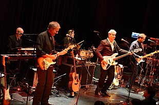 「10cc来日公演　磨き上げられたハイレベルなバンド・サウンドに酔いしれる夜」