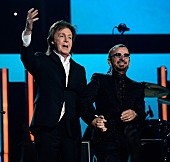 「グラミー授賞式でリアーナ×ポール×カニエの3ショットライブパフォーマンスが決定」1枚目/3