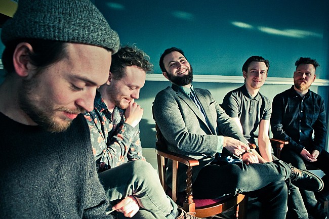 「トゥ・キル・ア・キング バスティルと親交が深い英ロック・バンドが4月に日本デビュー」1枚目/2