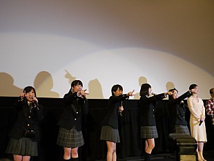 「ももクロZ主演映画『幕が上がる』初日舞台挨拶にスタッフ/キャスト勢ぞろい 撮影を追ったドキュメンタリー映画も公開決定！」