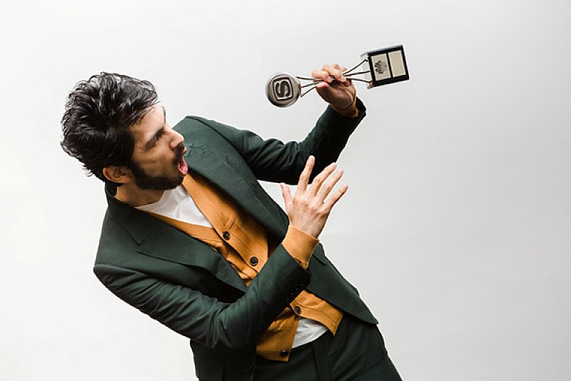 「平井堅 インド人に扮した話題のMVが『SPACE SHOWER MUSIC VIDEO AWARDS』特別賞に」1枚目/4