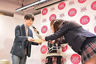 「イケメン界の東大生Da-iCE 女子高生に背中ドン（せなドン）される」