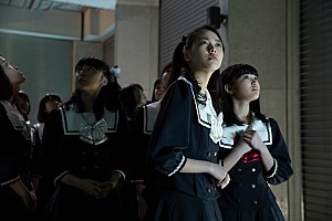 エビ中 柏木ひなた主演映画『脳漿炸裂ガール』7/25にニコ生と同時公開
