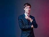 「イースト・インディア・ユース、最新アルバムより「Beaming White」本人出演MVを公開」1枚目/2