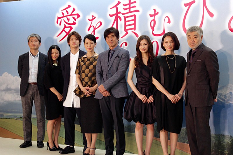 「映画『愛を積むひと』完成披露イベント開催　『釣りバカ』監督の「二代目・三國連太郎を襲名」発言に佐藤浩市「カンベンして下さい」」1枚目/18