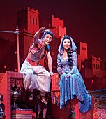 「劇団四季の最新ミュージカル『アラジン』最終の通し稽古が公開、出演キャストのコメントも」1枚目/3