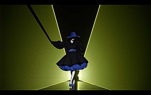 「安室奈美恵 完璧なパフォーマンスMV＆タッチを疑似体験できるMV同時公開」