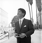 「1963年6月15日、坂本九「SUKIYAKI」が米ビルボードチャートにて1位を獲得」1枚目/2