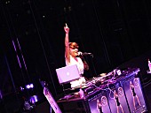 「日本のファンが選ぶマライア#1ソングは「ヒーロー」に決定！DJ KAORI &amp;amp; Doubleが25周年パーティーをロック！」1枚目/9
