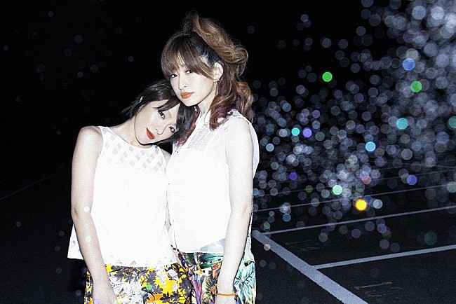 「SPEEDの今井絵理子と島袋寛子による新ユニット「ERIHIRO」始動」1枚目/2