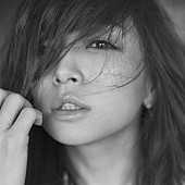 「浜崎あゆみ 2015年2作目の新アルバム ファッション誌『Numero TOKYO』とコラボした“素の浜崎あゆみ”アートワーク公開」1枚目/5