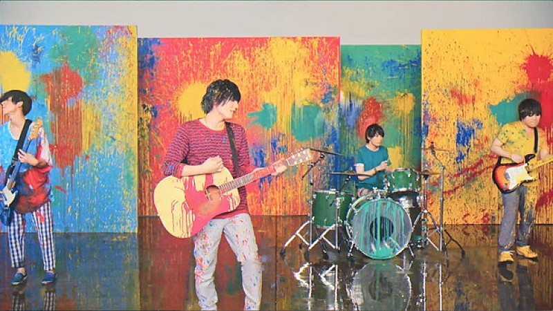 「flumpool 新曲ミュージックビデオでずぶ濡れに、ニコニコ生放送やリリイベなども続々決定」1枚目/7