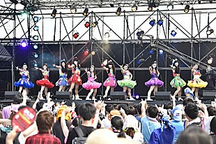 「チームしゃちほこ【ZIP！夏まつり】レポート：樽美酒メイクで金爆とステージ乱入合戦」