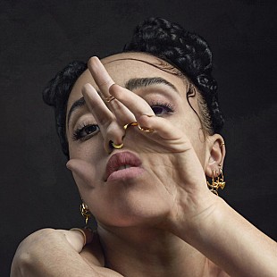 「EP Review：FKA Twigs『M3LL155X』　異形を保ったまま、より広く浸食を試みる最新のソウル・ミュージック」