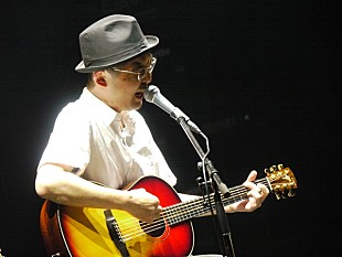 「向井秀徳アコースティック＆エレクトリック、半年ぶりのビルボードライブで歌と言葉を中心に据えたライブを披露」