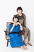 「水曜日のカンパネラ コムアイ、岩井志麻子と服を交換」1枚目/2