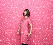 「矢野顕子 生配信ライブ番組内で摩訶不思議な新作MVフルサイズ公開」1枚目/1