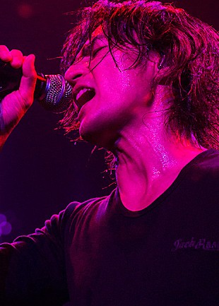 「B'z稲葉浩志「夢のような10日間をありがとう」感動のライブ作品詳細発表」