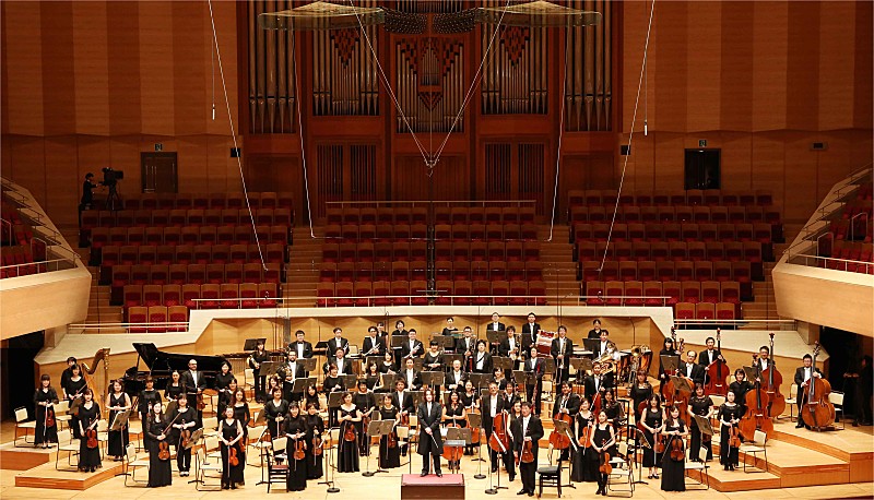 「イルミナートフィルハーモニーオーケストラ/Photo 新井秀幸」2枚目/2